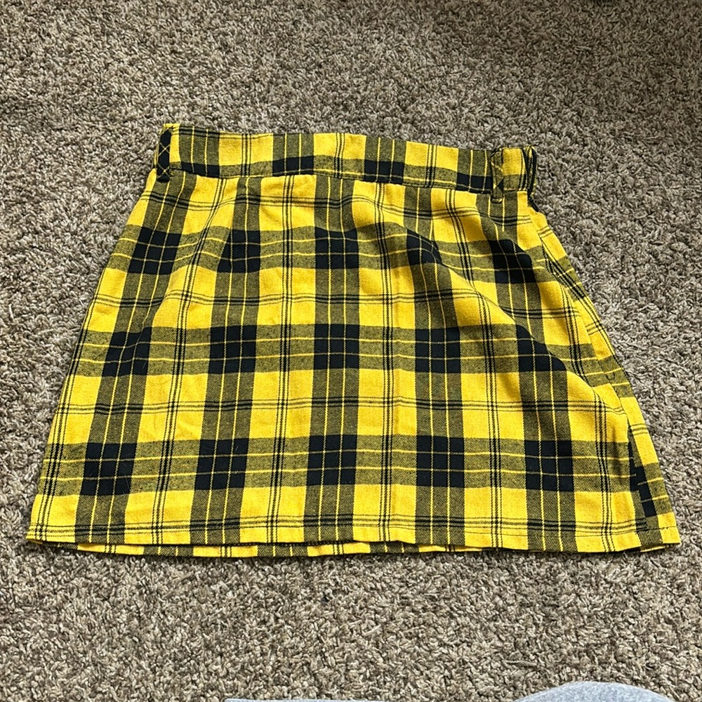 plaid skirt